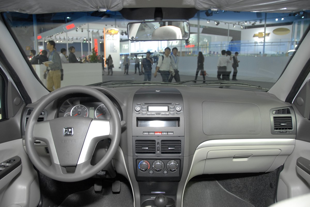 眾泰Z200車展高清大圖