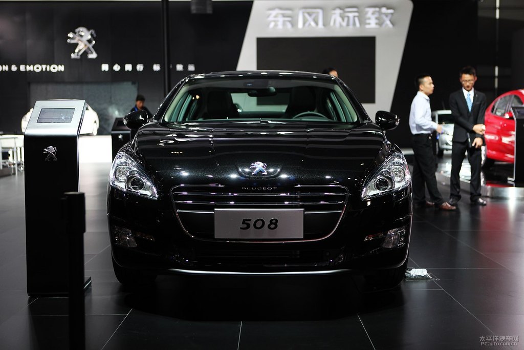 標(biāo)致508圖片