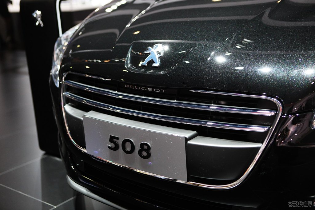 標(biāo)致508圖片