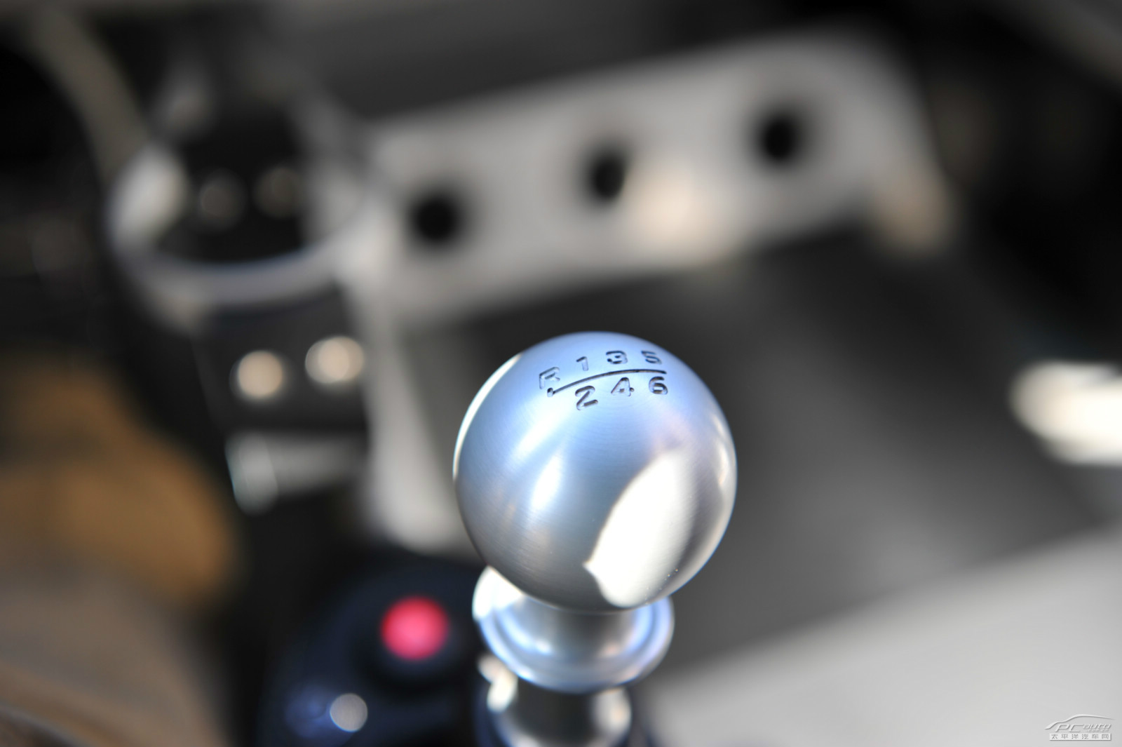 蓮花Elise內飾高清大圖