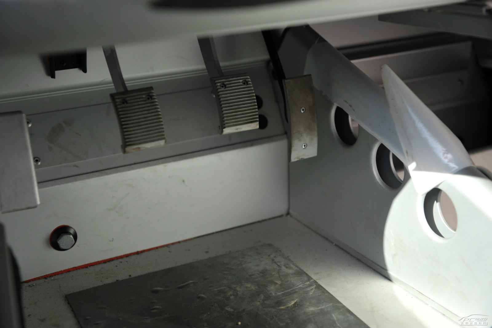 蓮花Elise內(nèi)飾高清大圖