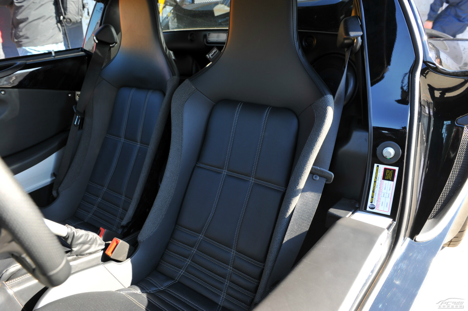 蓮花Elise內(nèi)飾高清大圖