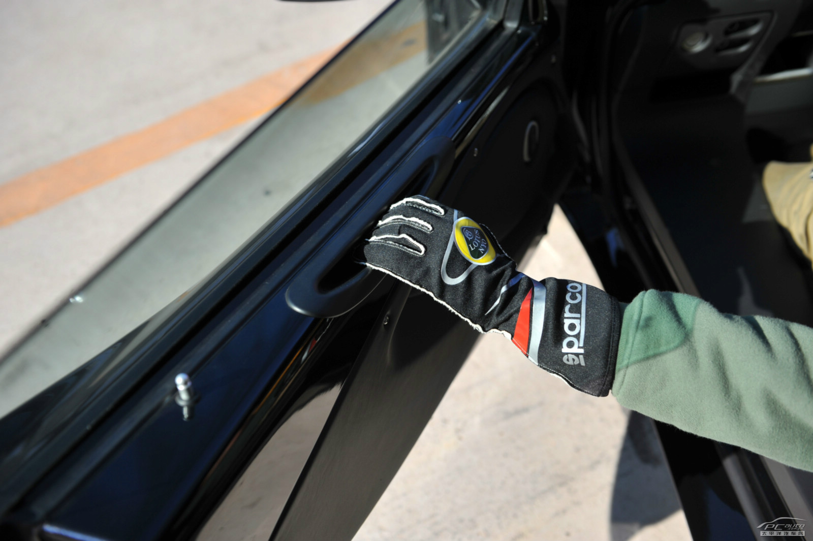 蓮花Elise內(nèi)飾高清大圖