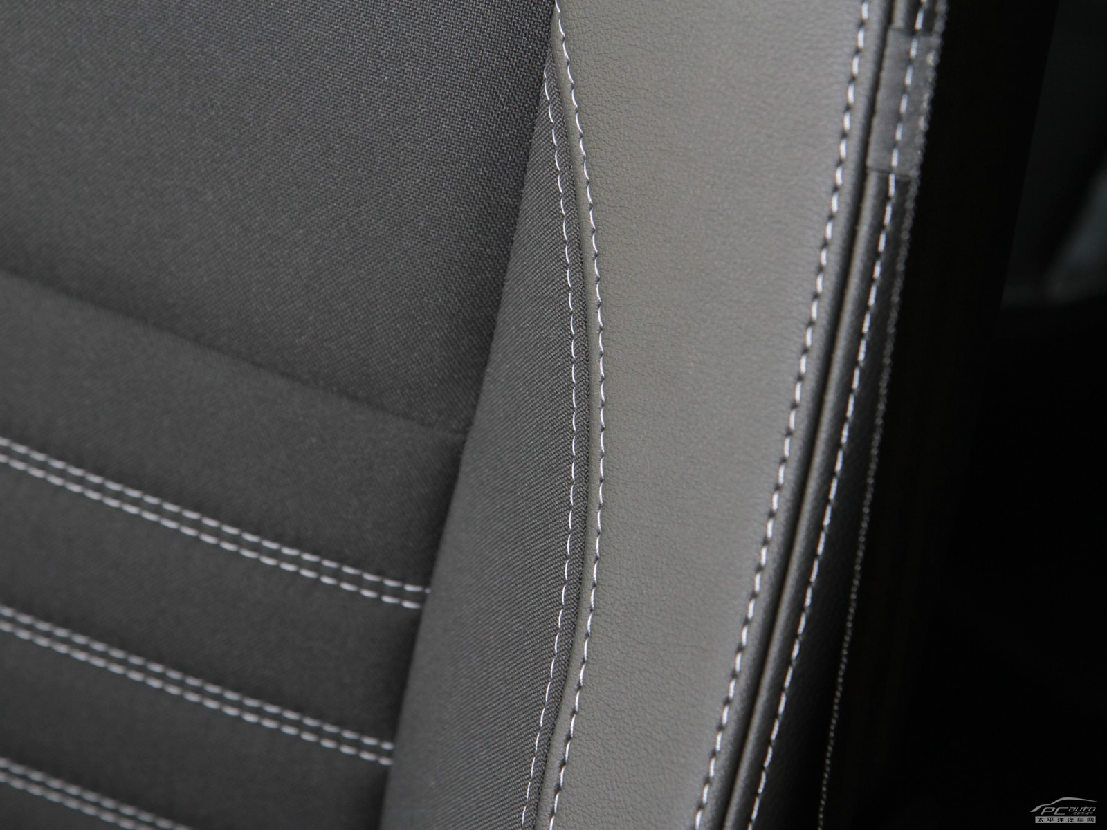 拉古那內(nèi)飾高清大圖