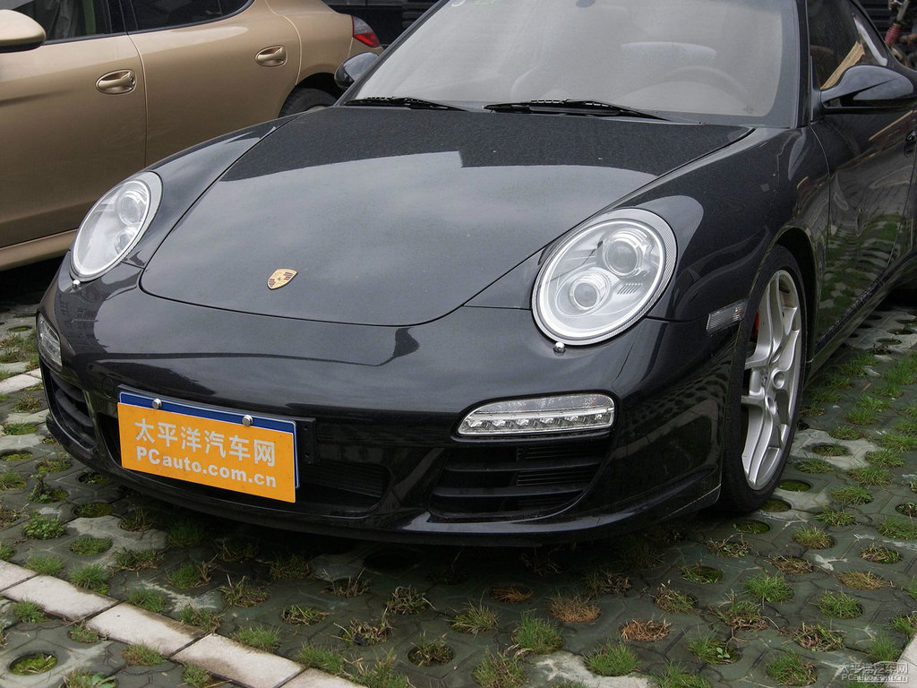 黑色保時(shí)捷911車頭外觀圖片