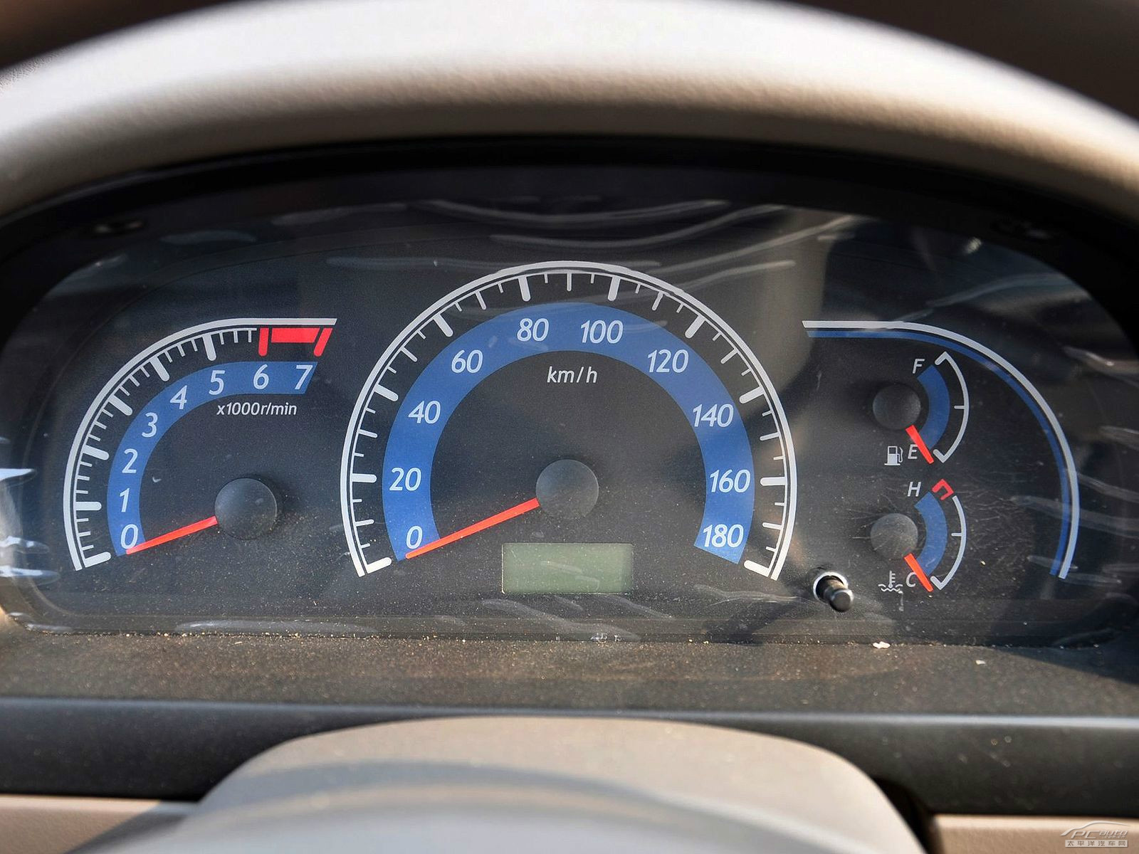 佳寶V70內(nèi)飾高清大圖