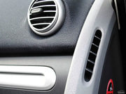 2011款 1.0L MHD 硬頂激情版