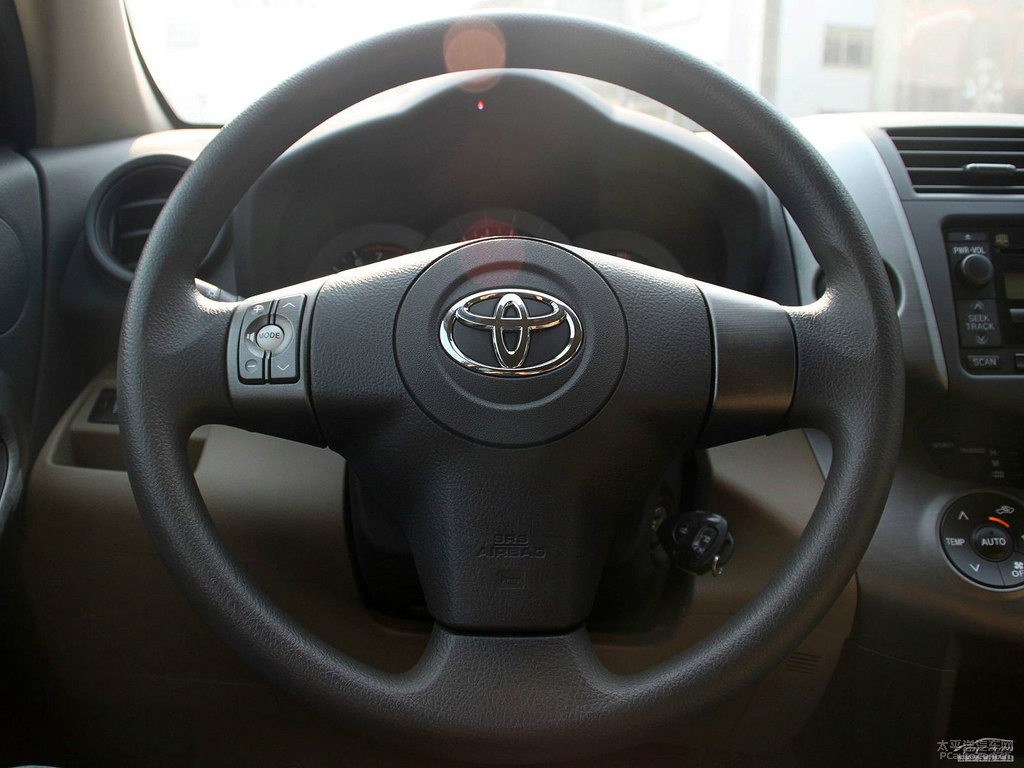 黑云母色RAV4榮放內(nèi)飾圖片