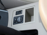 2011款 2.0L AT 四驅版 2011款 2.0L AT 四驅版