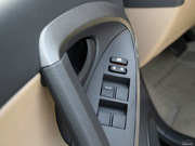 2011款 2.0L AT 四驅版 2011款 2.0L AT 四驅版