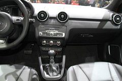 eHڂ(c) D|܇չA1 Sportback