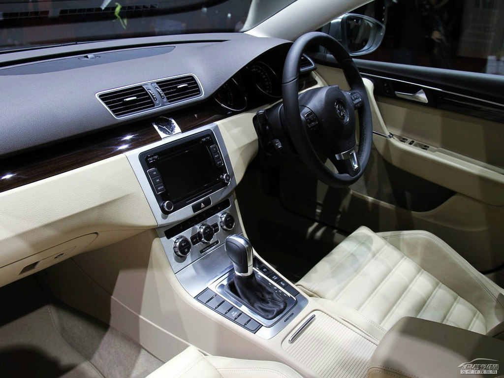 Passat(ni)DƬ