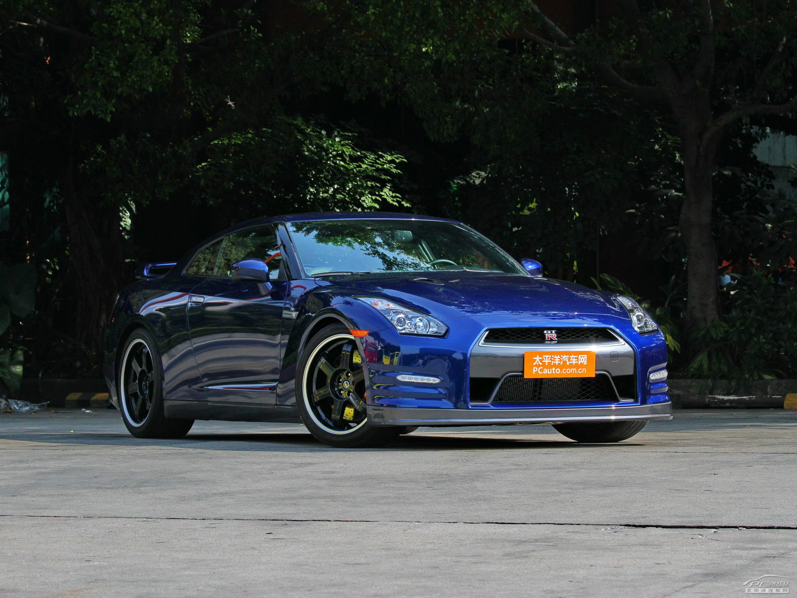 日產(chǎn)GT-R外觀高清大圖