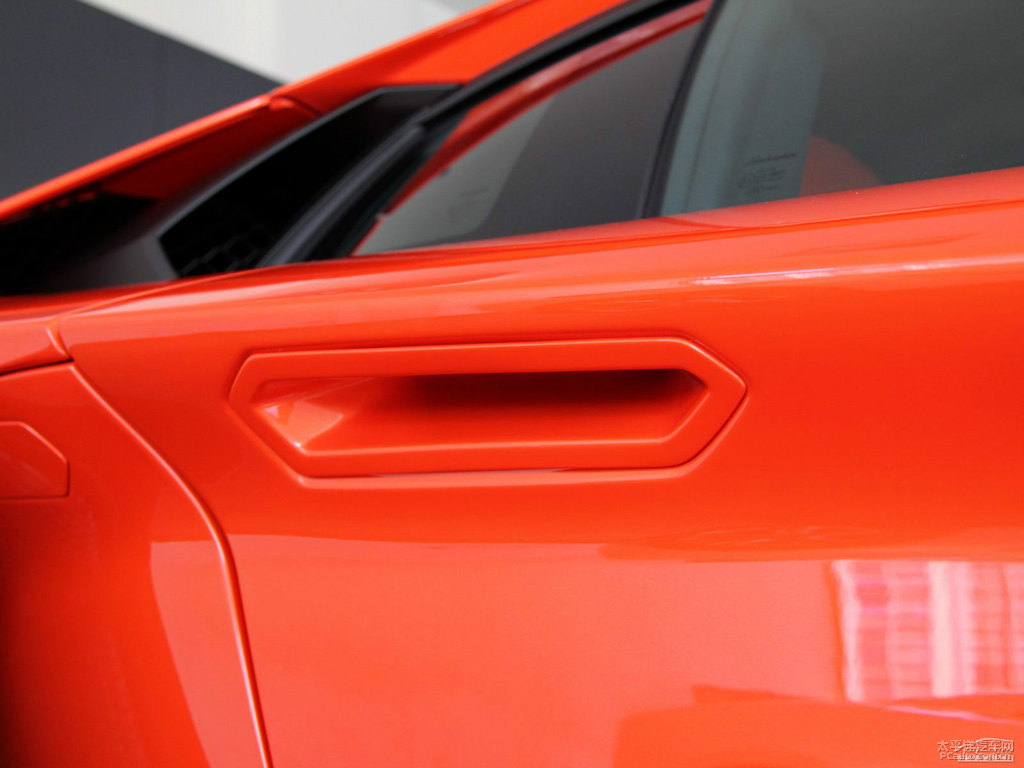 橙色Aventador車身外觀圖片