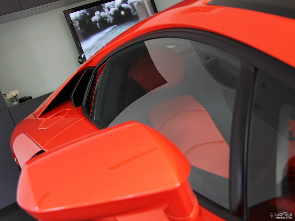 橙色Aventador車身外觀圖片