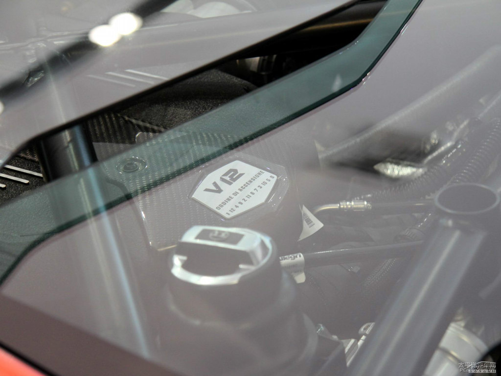 橙色Aventador車身外觀圖片