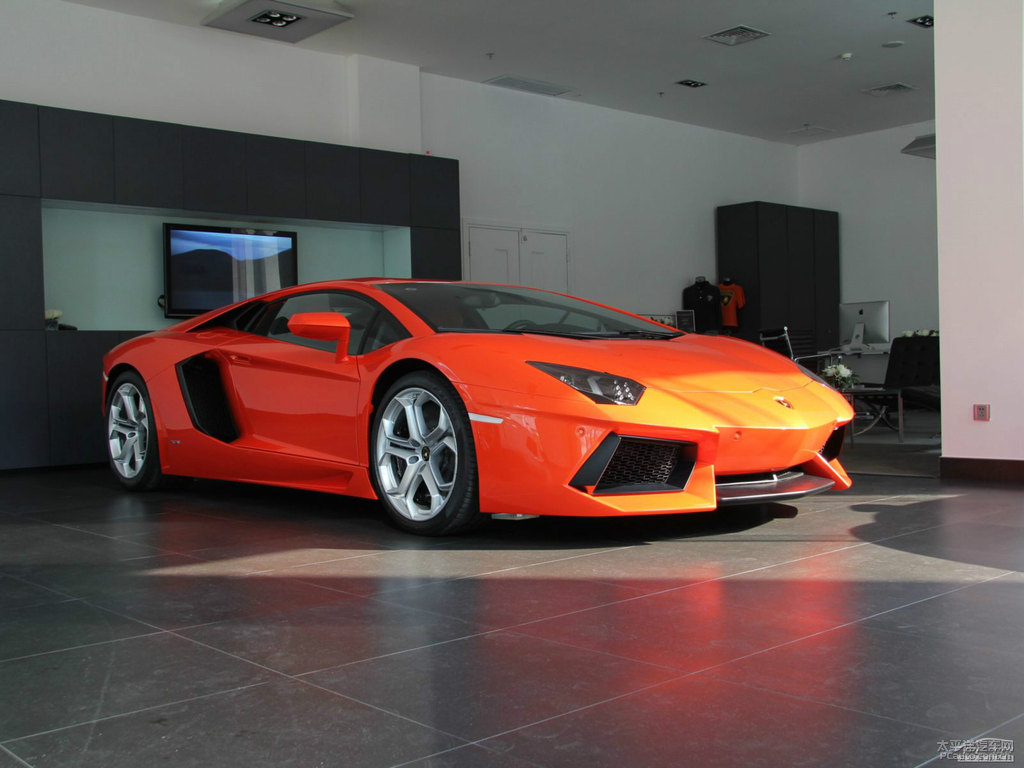 橙色Aventador整車外觀外觀圖片