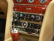 2011款 6.8T 尊貴版 2011款 6.8T 尊貴版