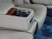 2011款 6.8T 尊貴版 2011款 6.8T 尊貴版