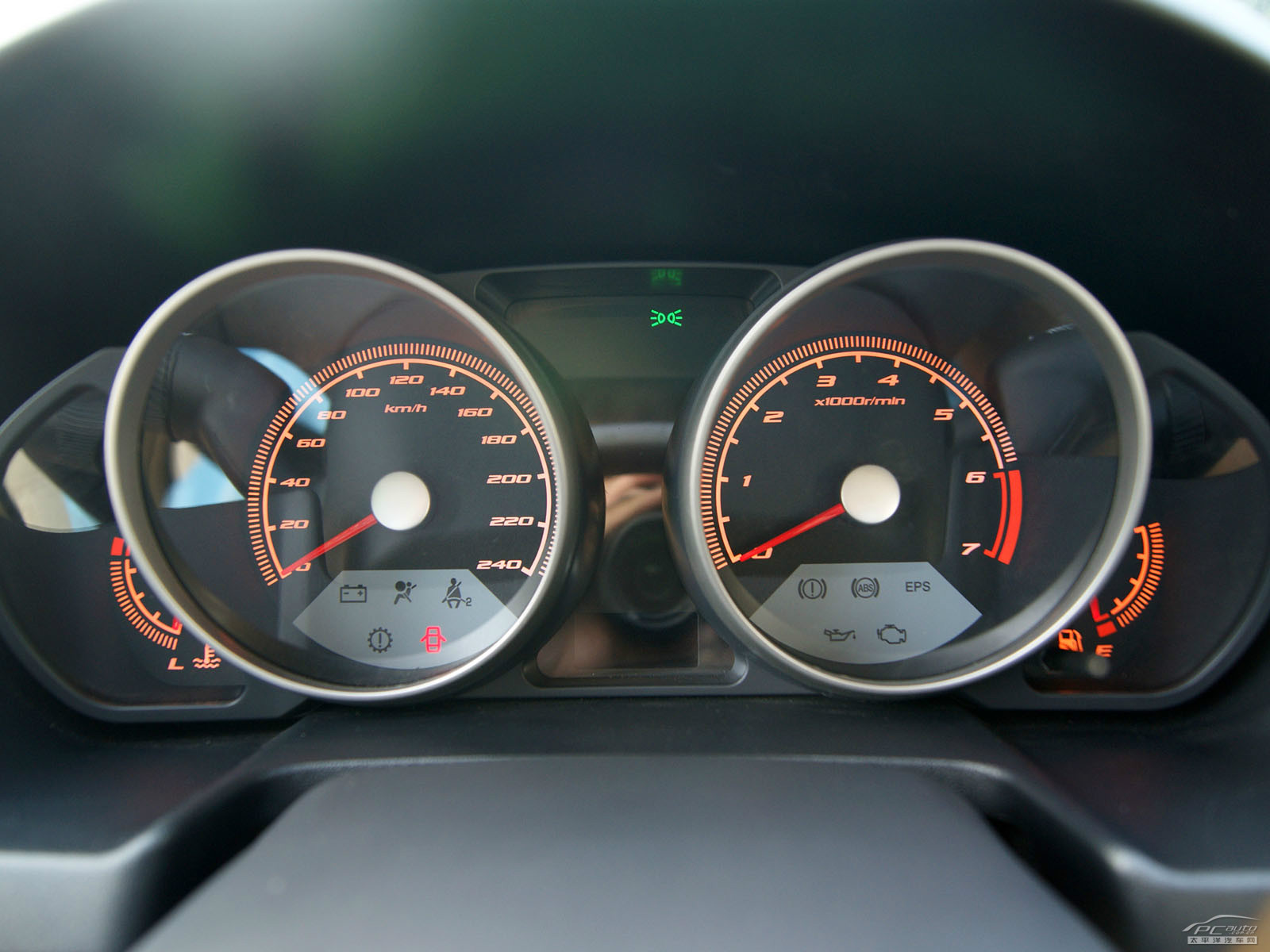 駿捷FSV內(nèi)飾高清大圖