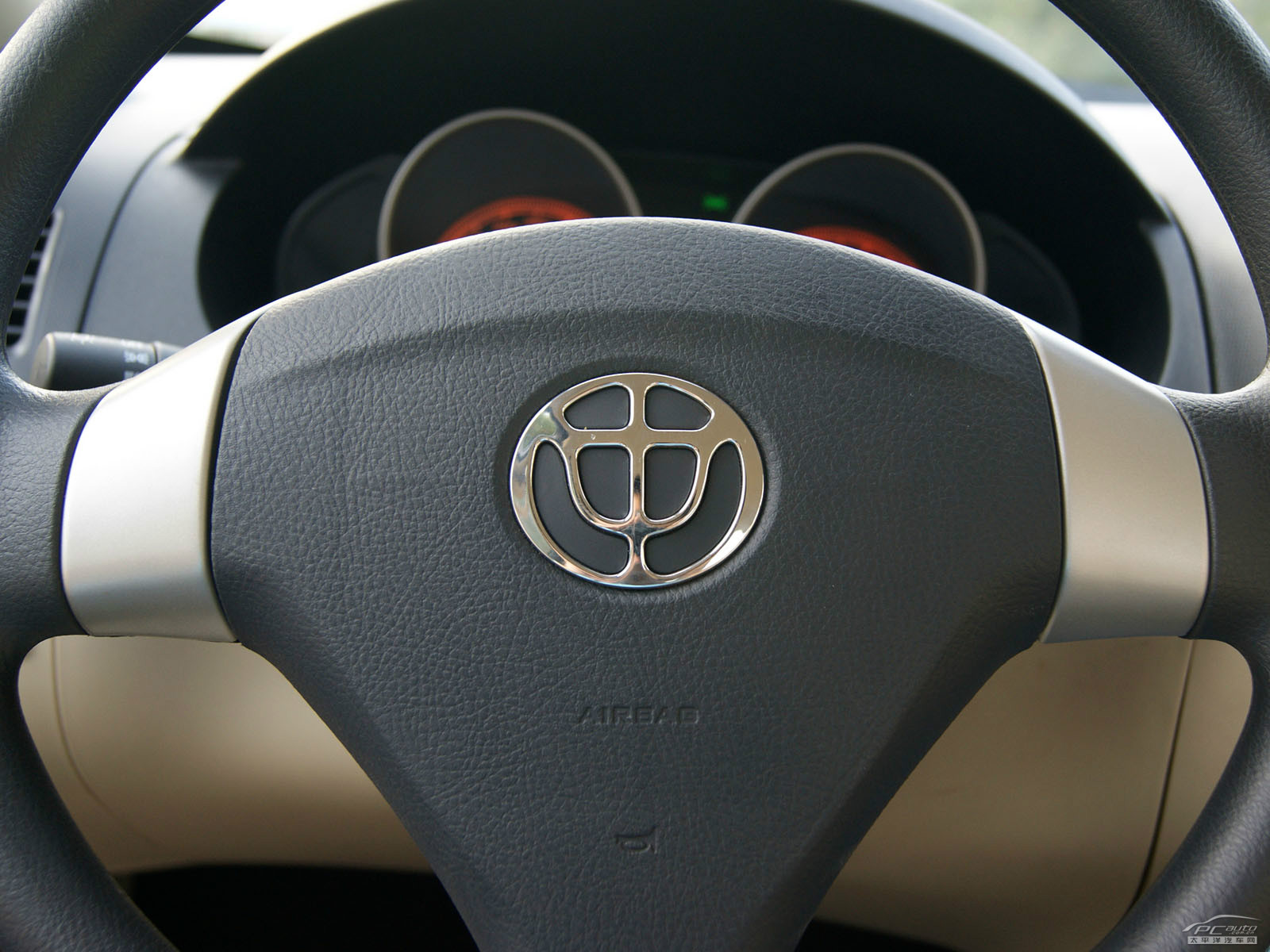 駿捷FSV內(nèi)飾高清大圖