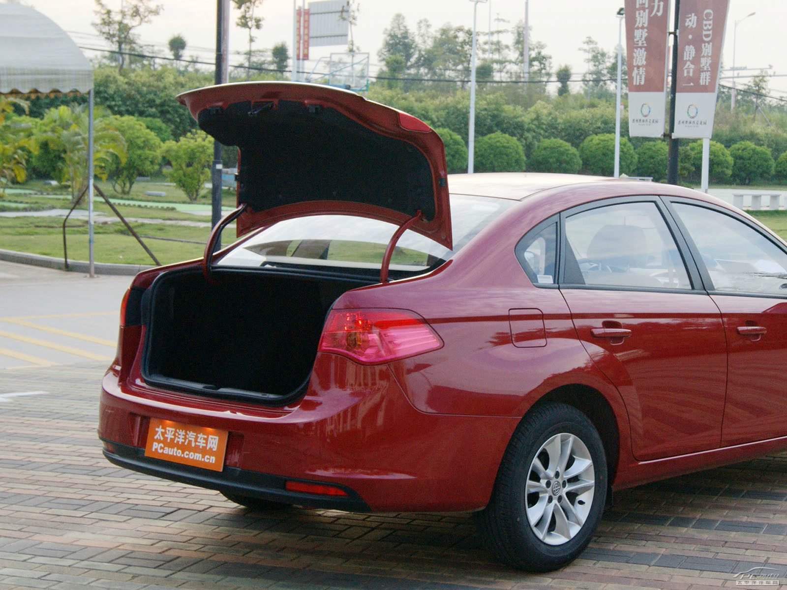 駿捷FSV空間高清大圖