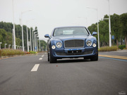 2011款 6.8T 尊貴版 2011款 6.8T 尊貴版