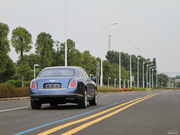 2011款 6.8T 尊貴版 2011款 6.8T 尊貴版