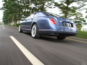 2011款 6.8T 尊貴版 2011款 6.8T 尊貴版