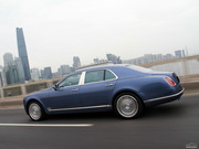 2011款 6.8T 尊貴版 2011款 6.8T 尊貴版