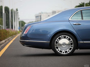 2011款 6.8T 尊貴版 2011款 6.8T 尊貴版