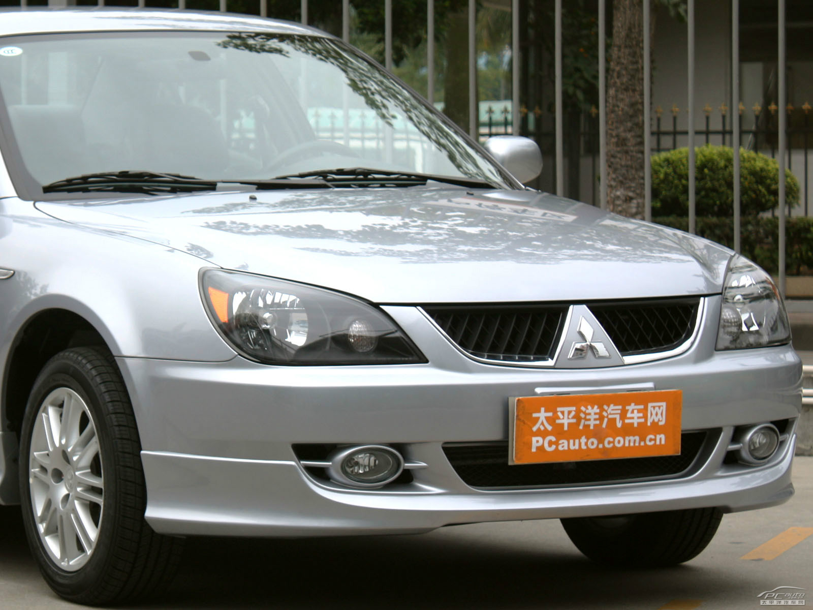 藍(lán)瑟外觀高清大圖