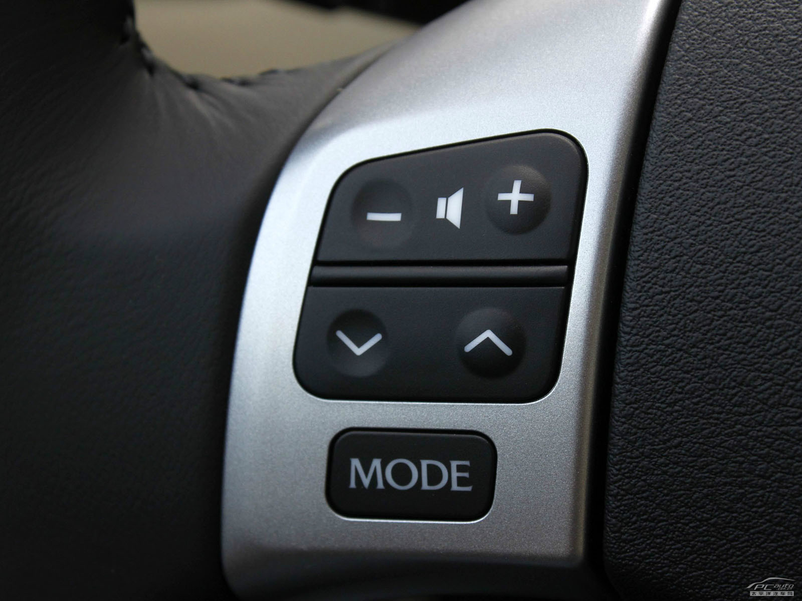 雷克薩斯IS內(nèi)飾高清大圖