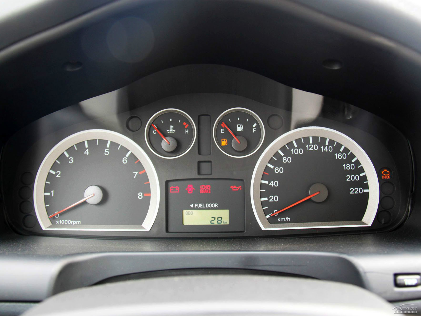 圣達菲C9內(nèi)飾高清大圖