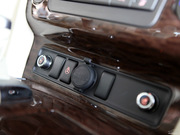 2012款 5.6L 旗艦版 2012款 5.6L 旗艦版