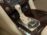 2012款 5.6L 旗艦版 2012款 5.6L 旗艦版