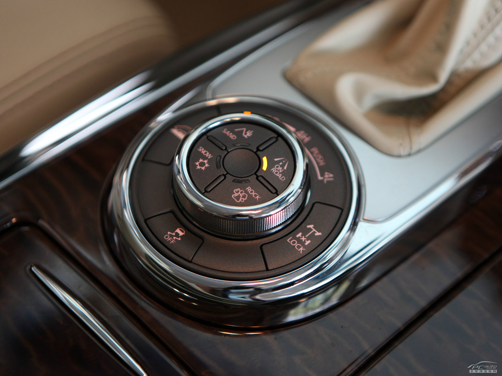 途樂內(nèi)飾高清大圖