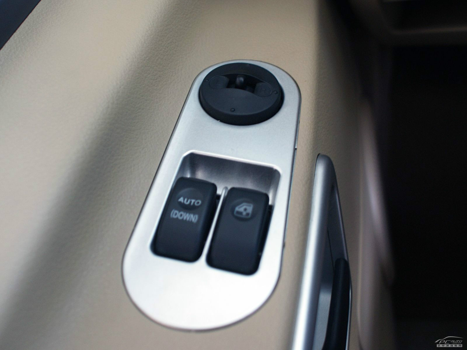 星銳內(nèi)飾高清大圖