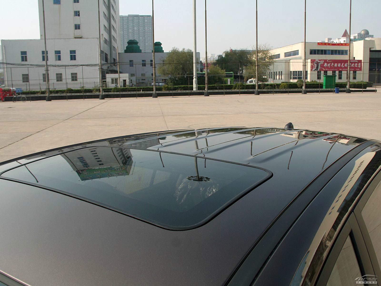 智跑外觀高清大圖