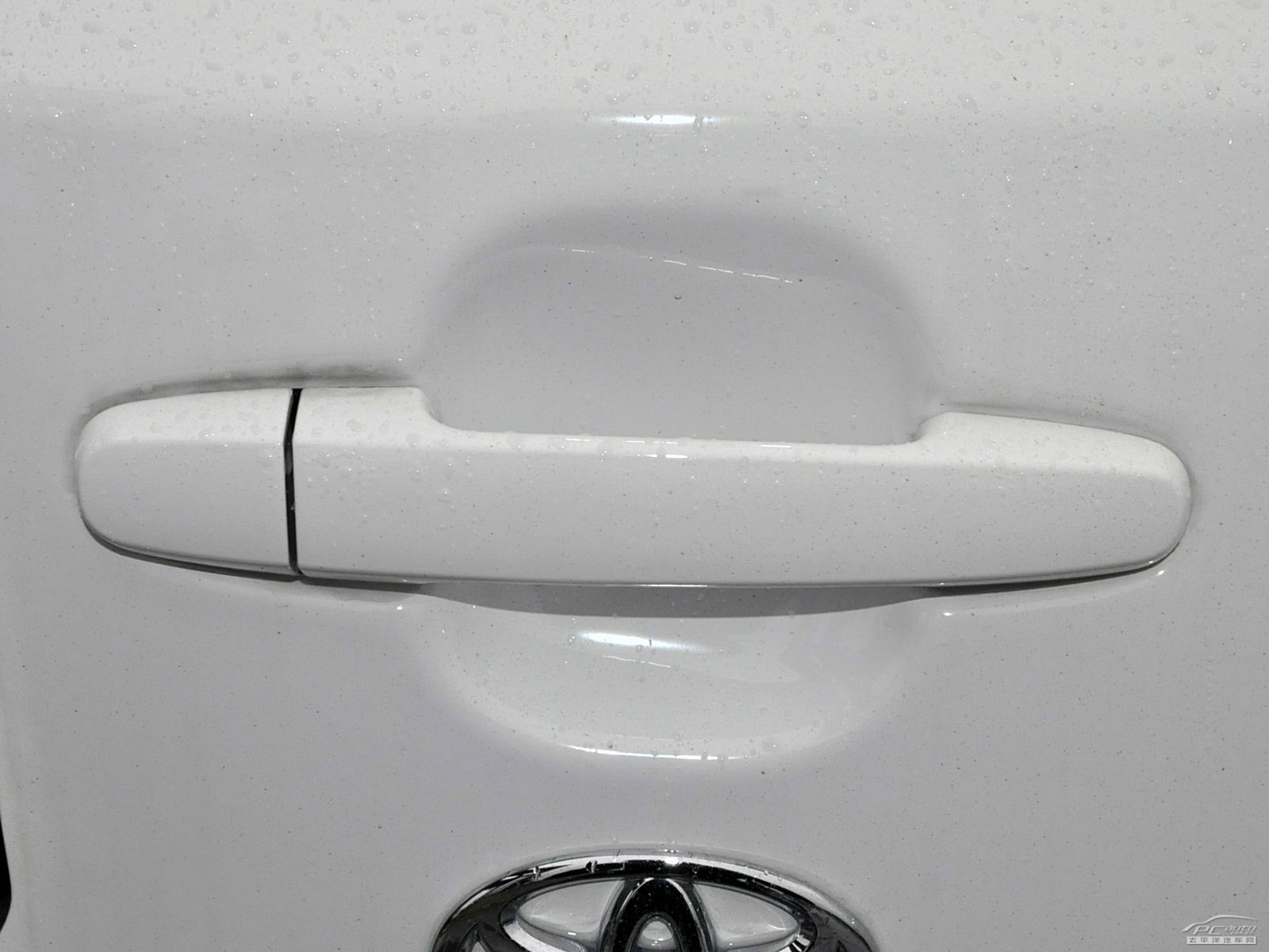 RAV4榮放外觀高清大圖