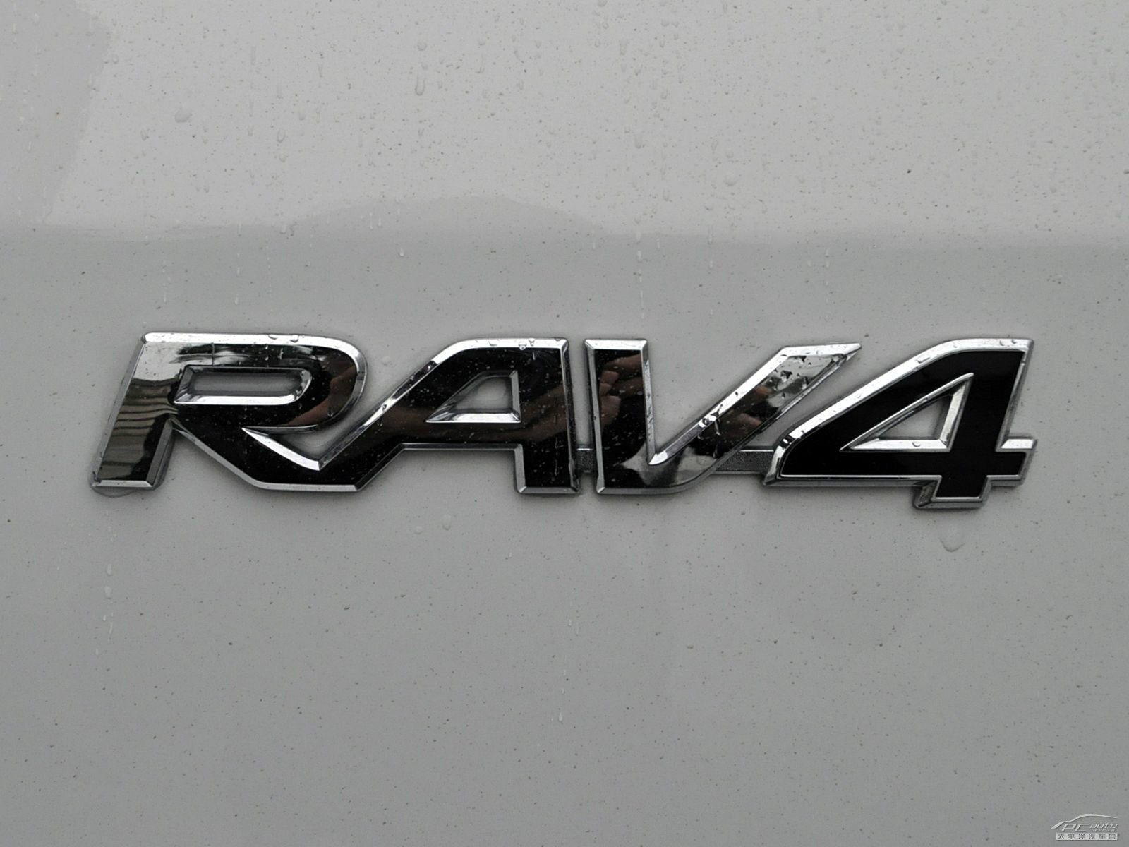 RAV4榮放外觀高清大圖