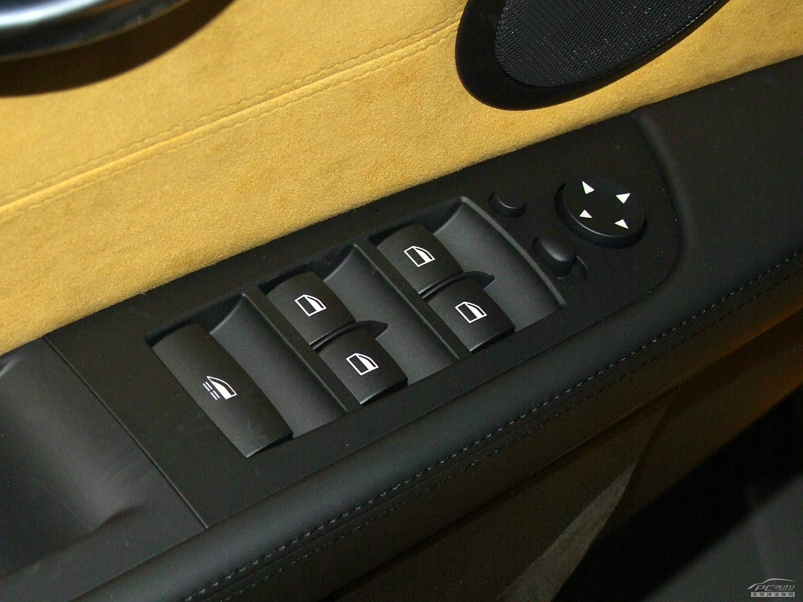 寶馬Z4內(nèi)飾高清大圖