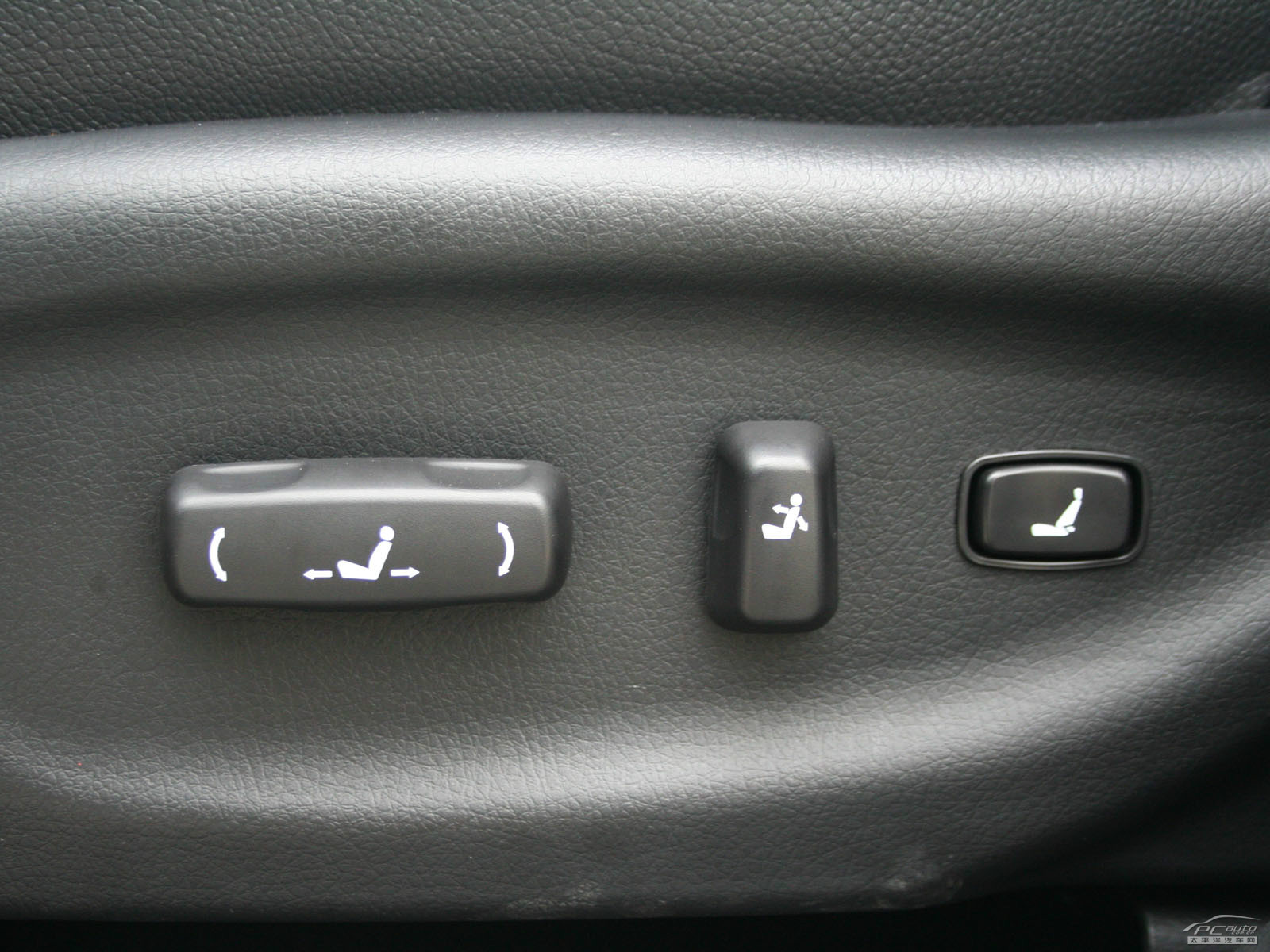 索蘭托內(nèi)飾高清大圖