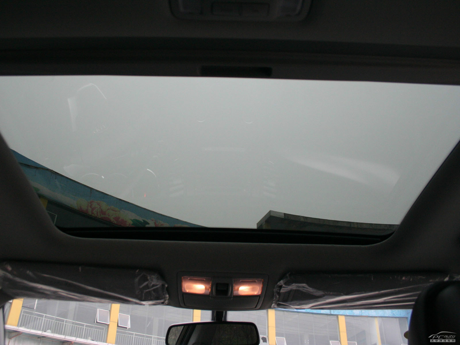 索蘭托內(nèi)飾高清大圖