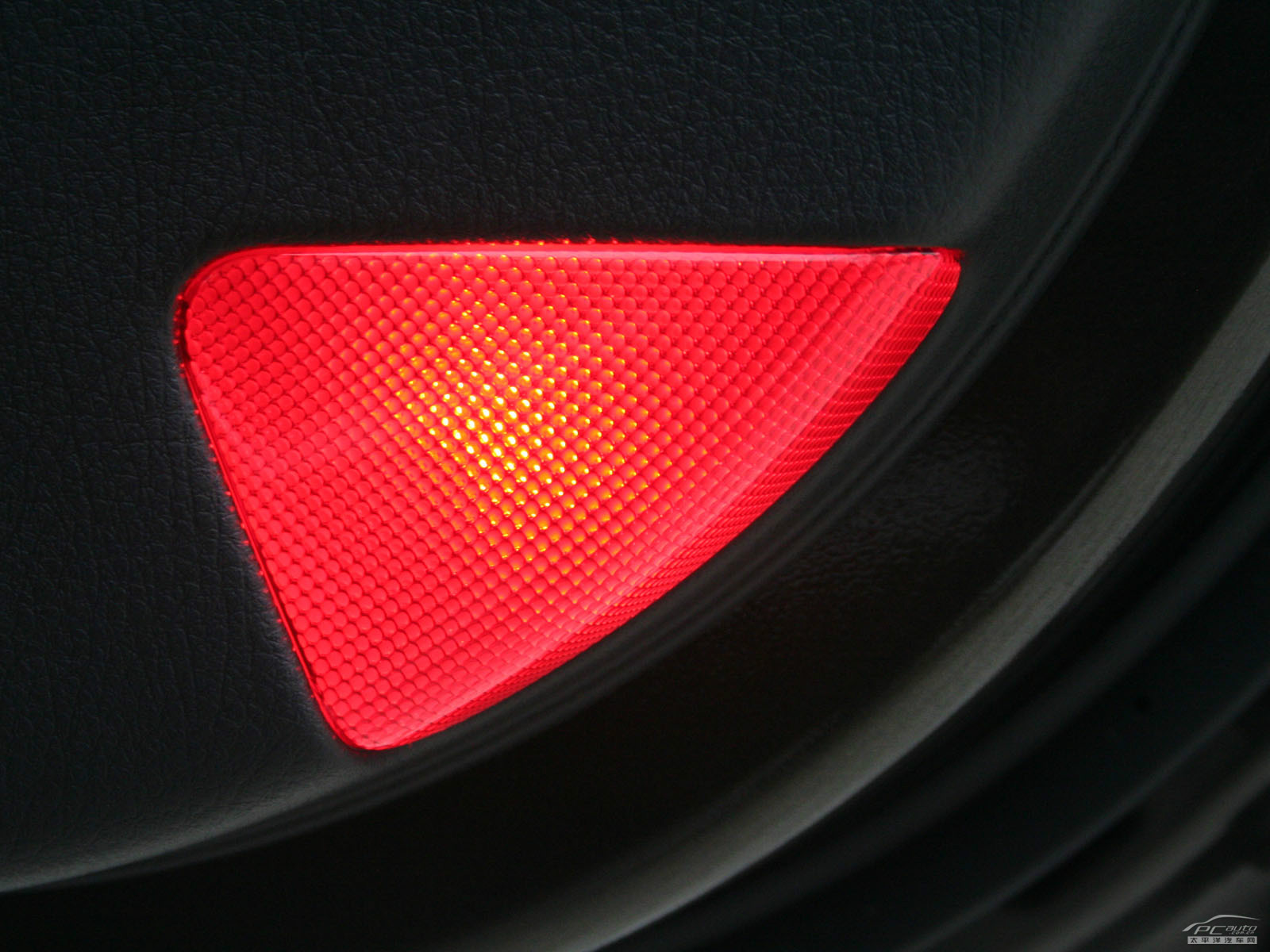 索蘭托內(nèi)飾高清大圖