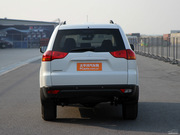 2011款 3.0L 豪華導(dǎo)航版 2011款 3.0L 豪華導(dǎo)航版