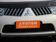 2011款 3.0L 豪華導(dǎo)航版 2011款 3.0L 豪華導(dǎo)航版