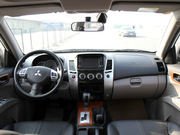 2011款 3.0L 豪華導(dǎo)航版 2011款 3.0L 豪華導(dǎo)航版