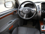 2011款 3.0L 豪華導(dǎo)航版 2011款 3.0L 豪華導(dǎo)航版