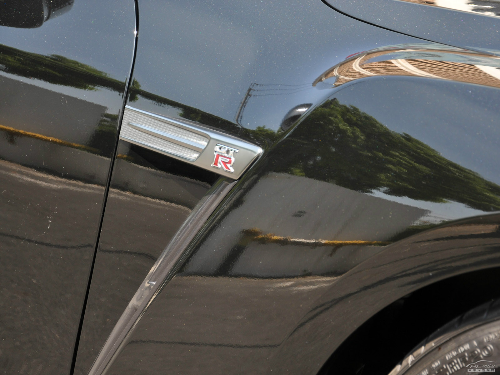 日產(chǎn)GT-R外觀高清大圖